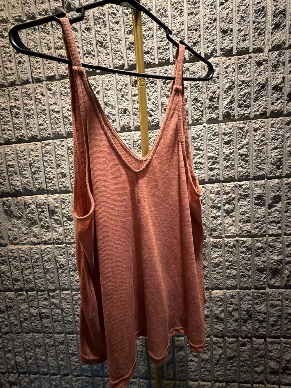 603 Free People Tank Top Size L Pink Sleeveless V-Neck